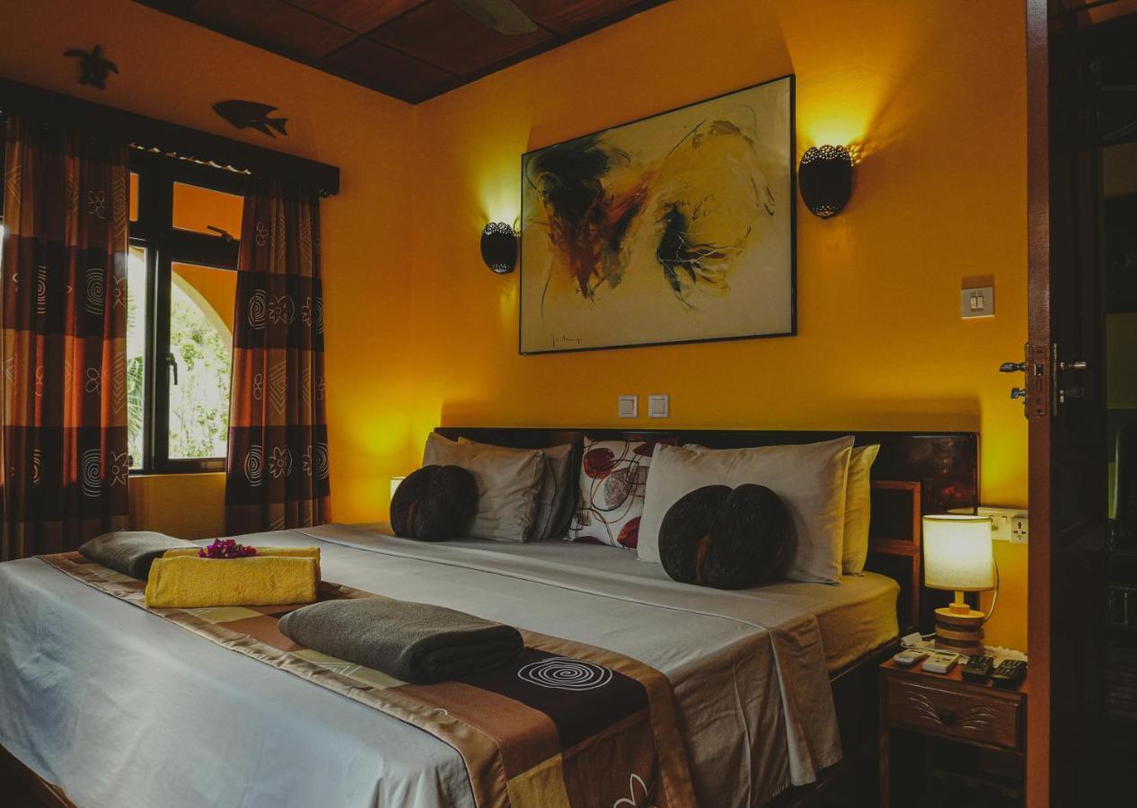 Anse Kerlan Beach Chalets Bagian luar foto