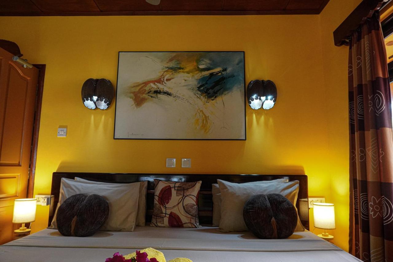 Anse Kerlan Beach Chalets Bagian luar foto