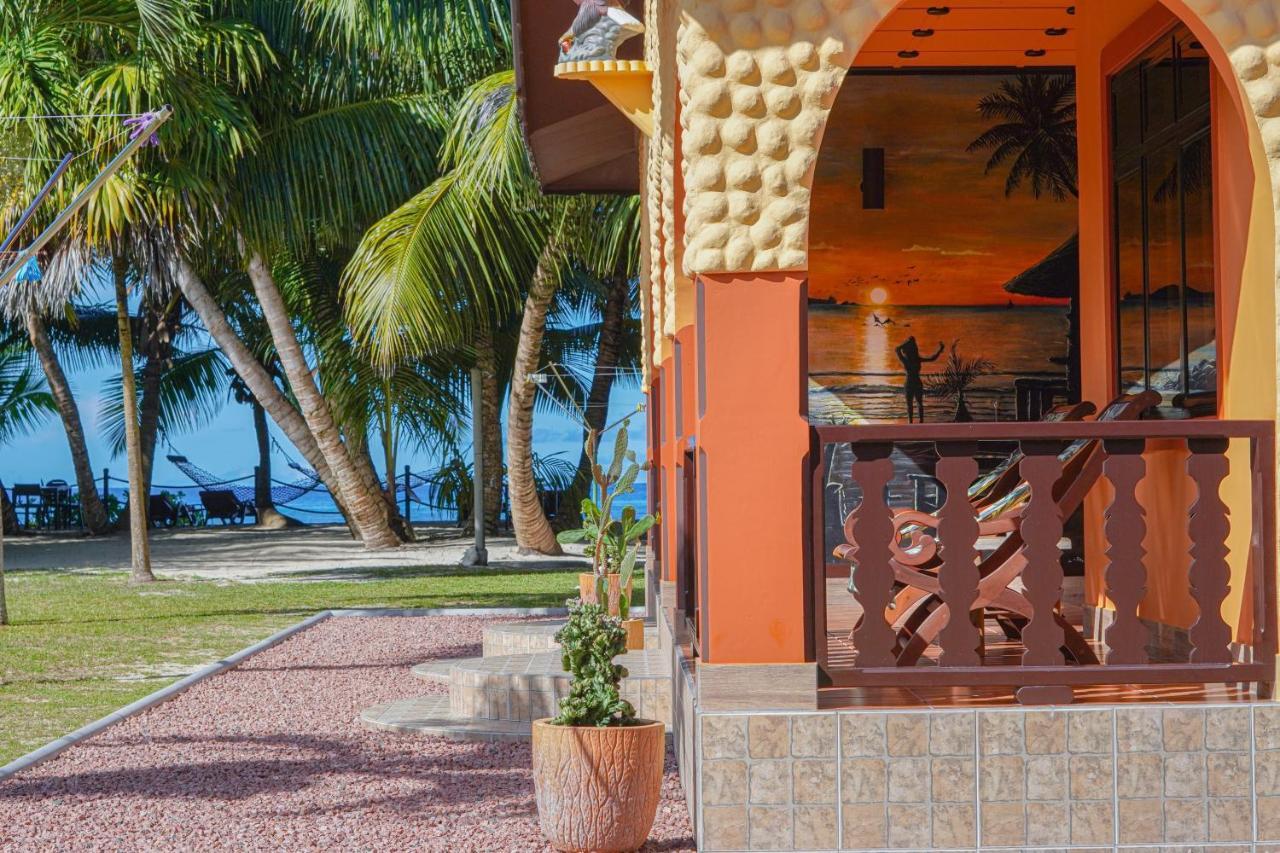 Anse Kerlan Beach Chalets Bagian luar foto
