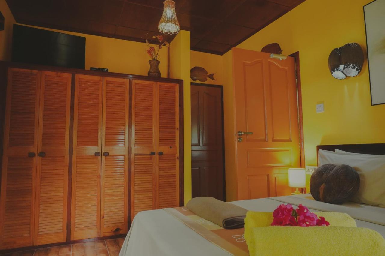 Anse Kerlan Beach Chalets Bagian luar foto