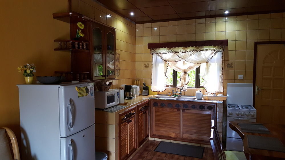Anse Kerlan Beach Chalets Bagian luar foto